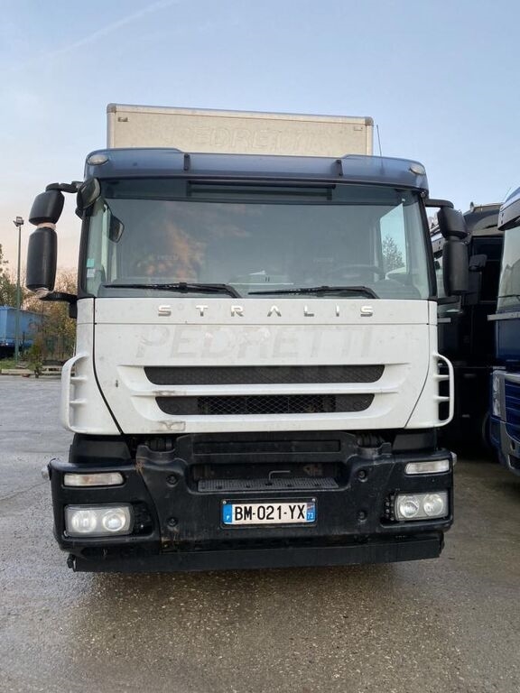  Camion fourgon IVECO Stralis 420